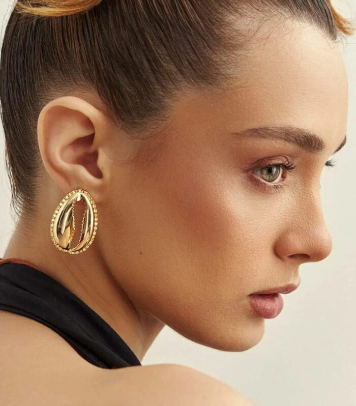 Brinco Búzios Abaulado e Vazado