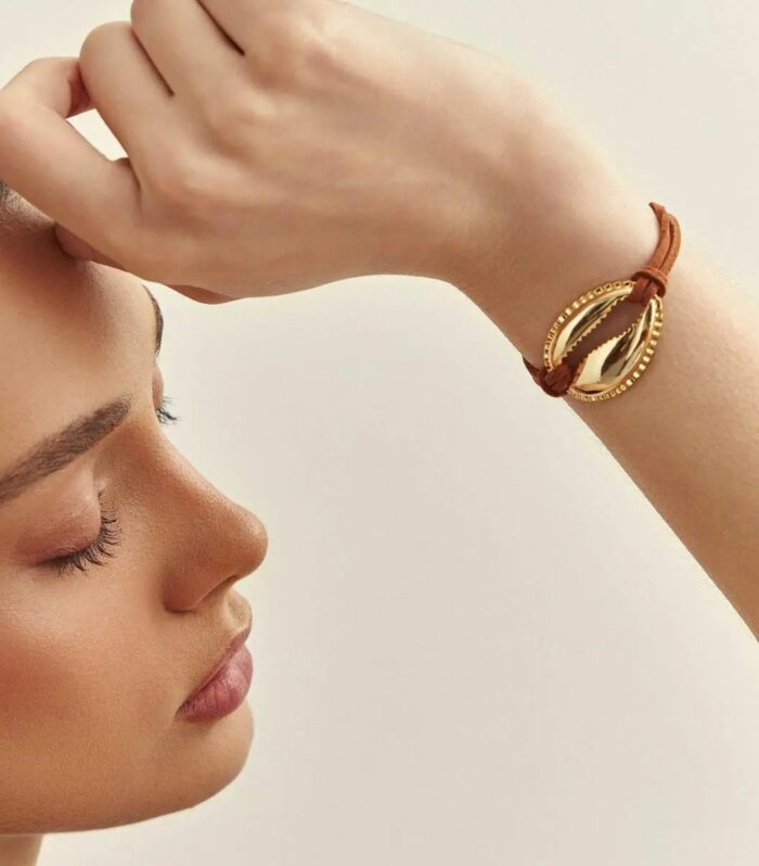 Pulseira em Camurça de Búzios