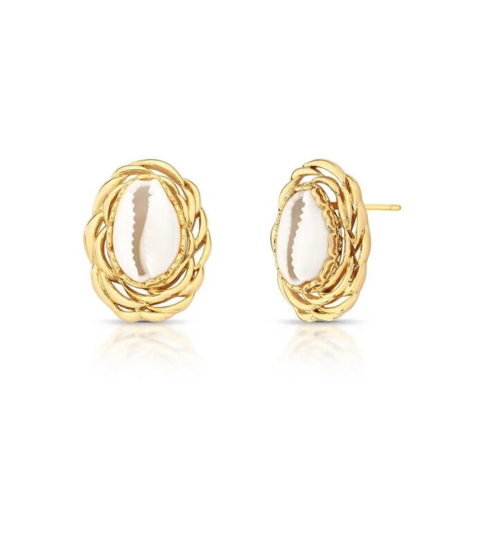 Brinco Oval Vazado com Búzios