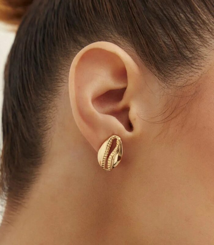 Brinco de Búzios Vazado